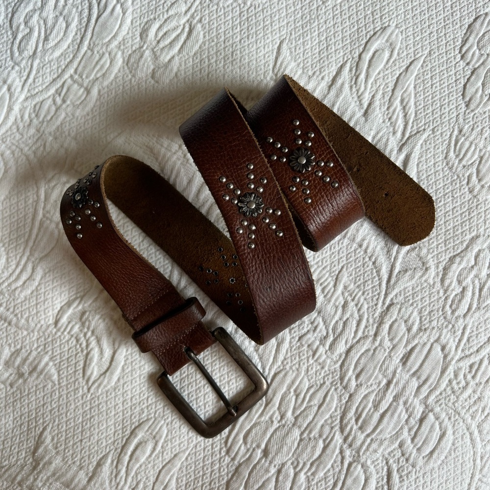 Women’s Leather Belt - Metal flower & stud details